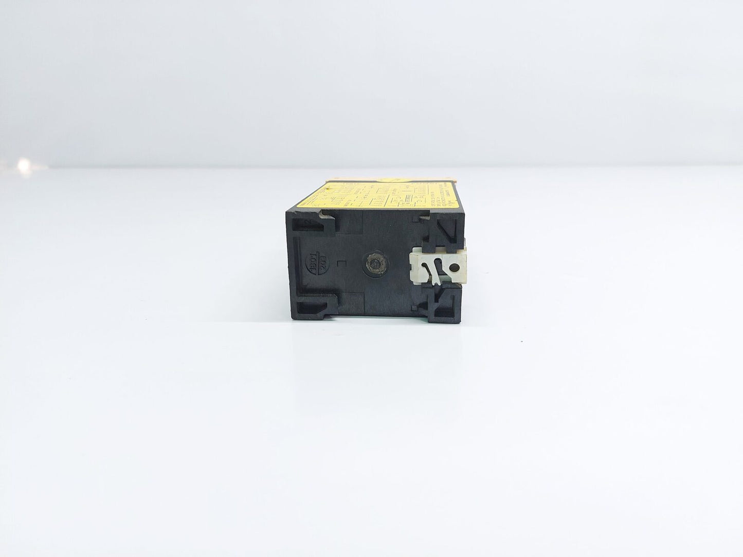 JOKAB SAFETY JSBR4 SAFETY RELAY (7)