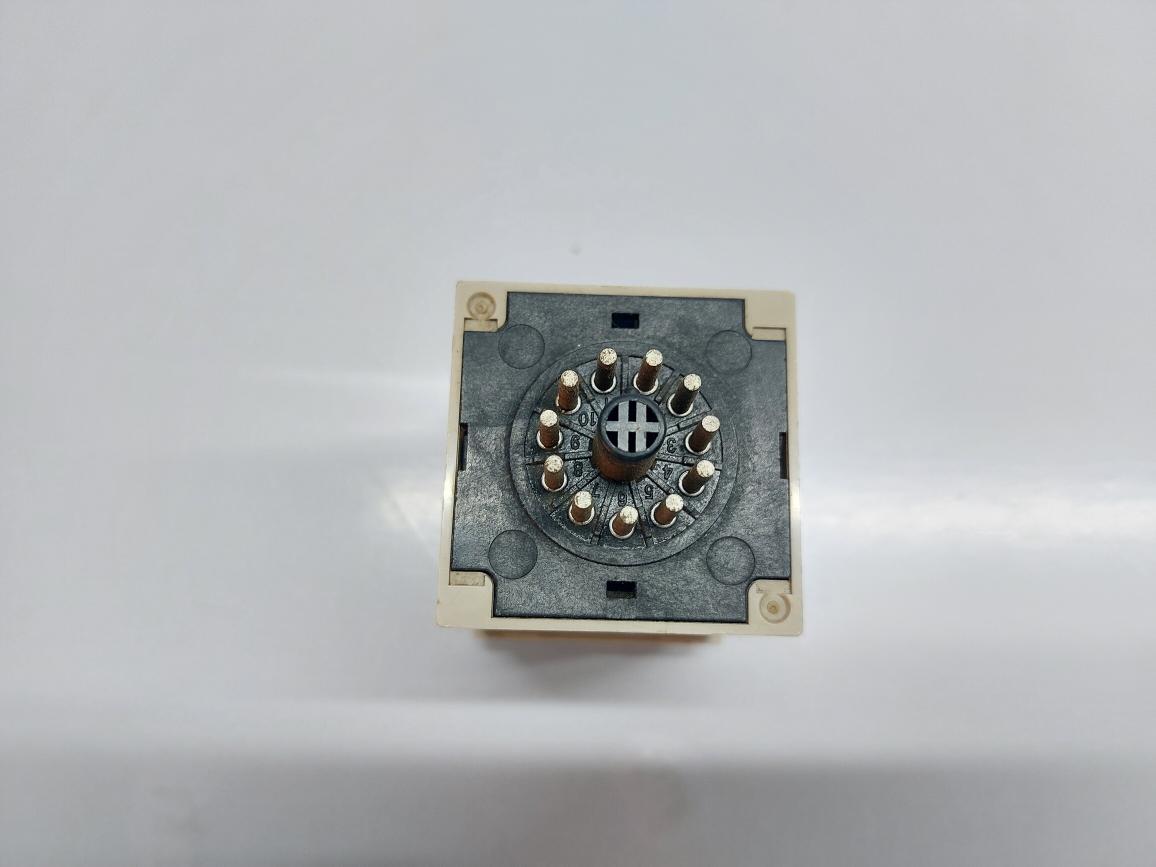 OMRON H3BA-305 TIMER 0-0.1 SEC