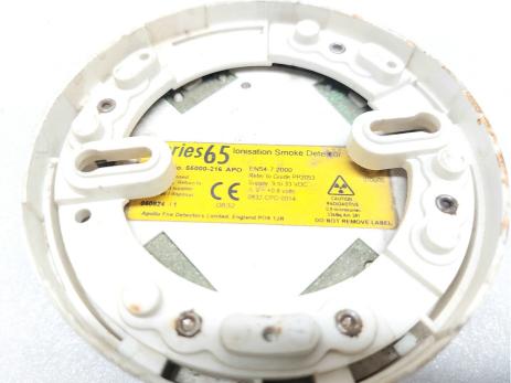 APOLLO SERIES65 55000-216 APO ISOLATION SMOKE DETECTOR