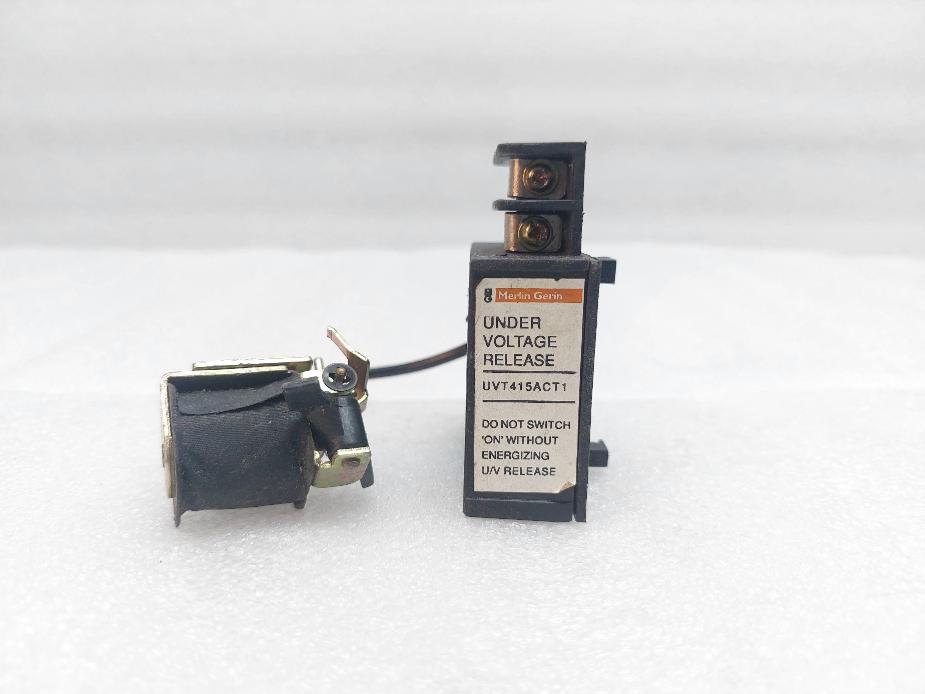MERLIN GERIN UVT415ACT1 UNDER VOLTAGE RELEASE