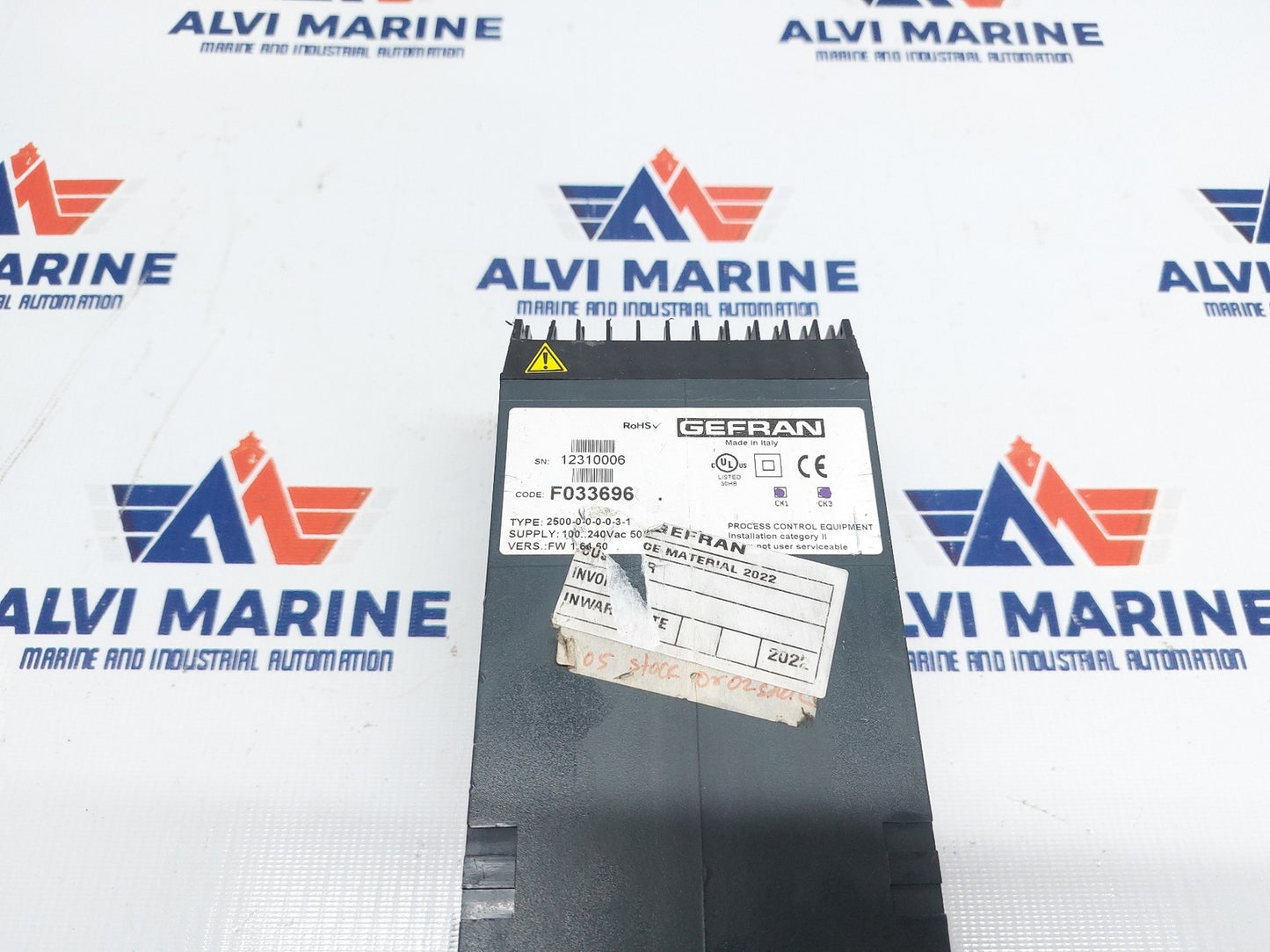 GEFRAN 2500 2500-0-0-0-0-3-1 TEMPERATURE CONTROLLER