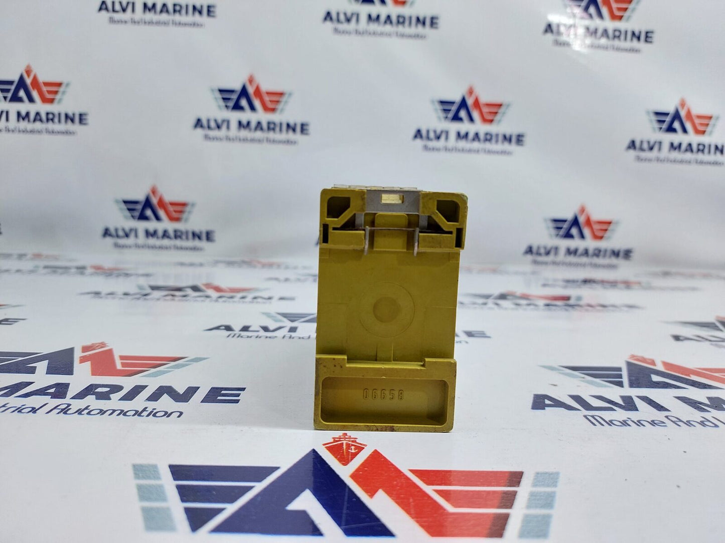PILZ AU-ISK/100/110V SAFETY TIME DELAY RELAY