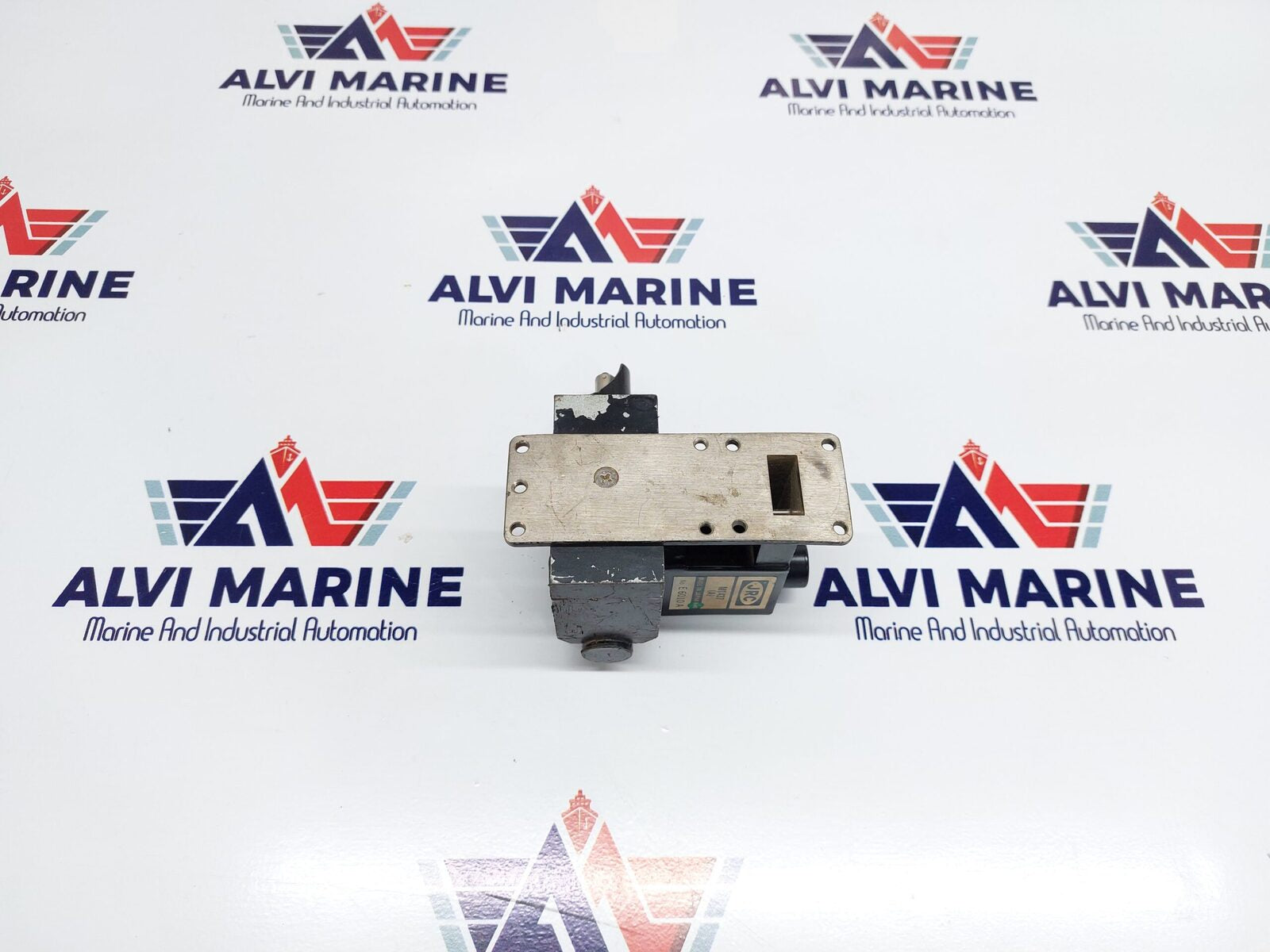 JRC M1437 (A) MAGNETRON X-BAND RADAR MICROWAVE TUBE
