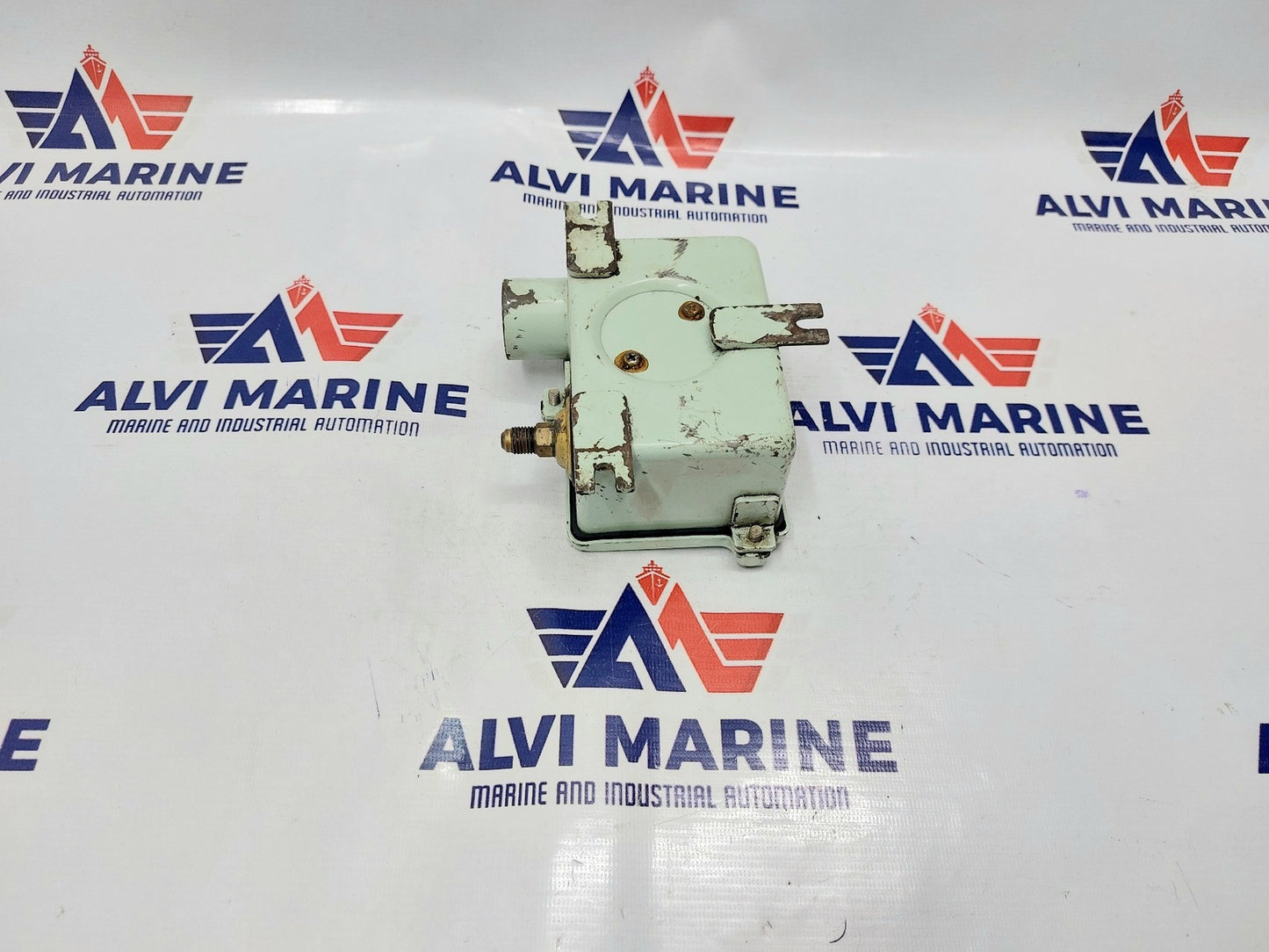 SAGINOMIYA SNS-C130WQ PRESSURE SWITCH 0.5 ~ 3 MPA