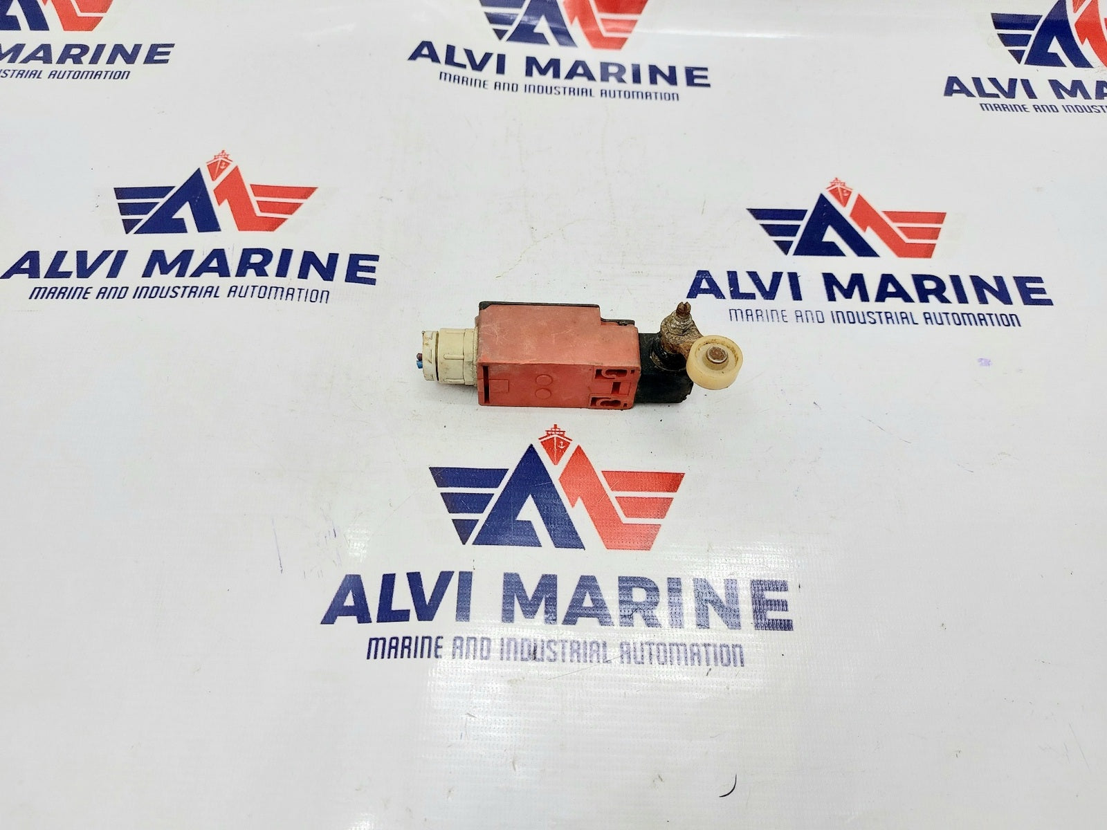 BERNSTEIN I-SU1Z AH LIMIT SWITCH 608.3185 (3)