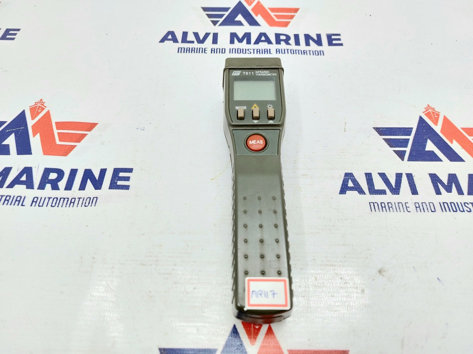 TOP TRONIC T611 INFRARED THERMOMETER (2)