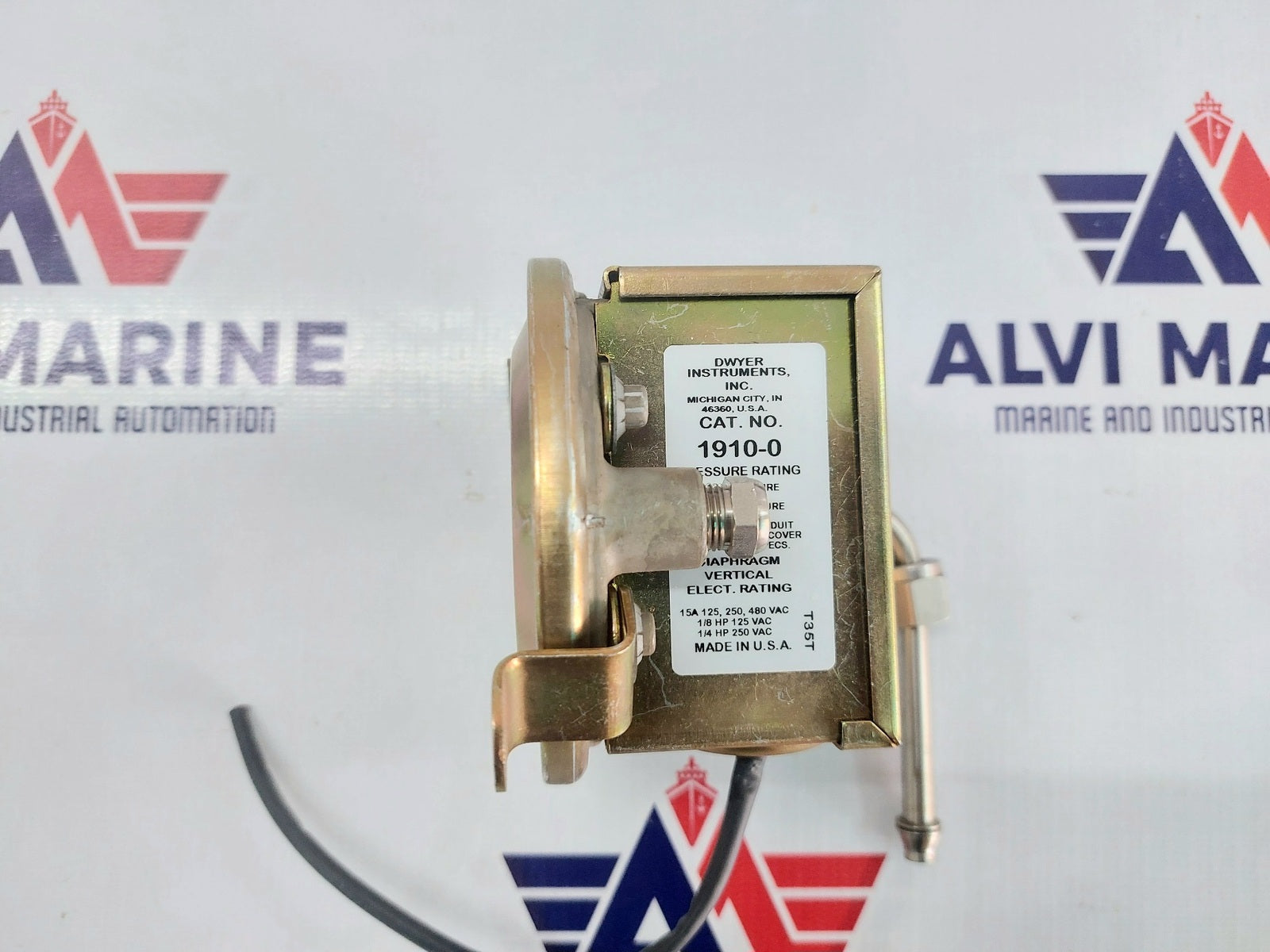 DWYER INSTRUMENTS 1910-0 PRESSURE SWITCH (3)