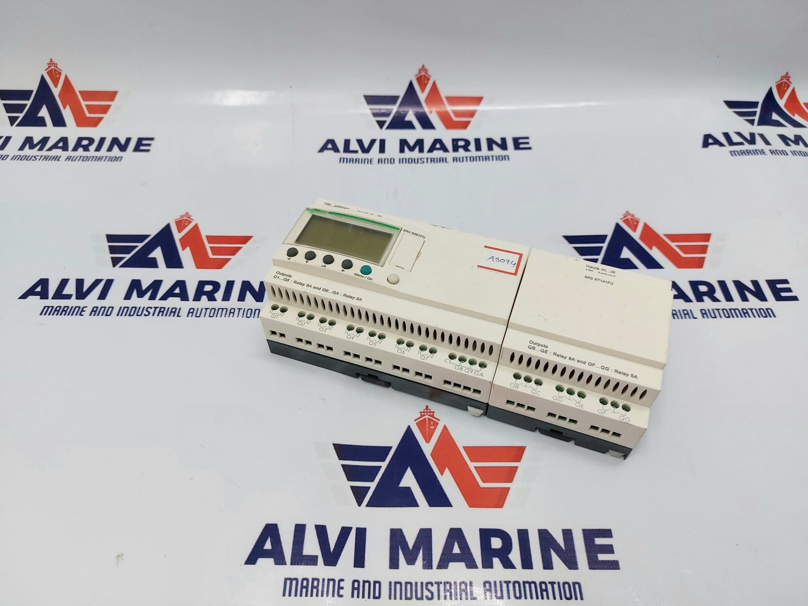 SCHNEIDER ELECTRIC SR3 B261FU LOGIC RELAY WTH SR3 XT141FU EXPANSION MODULE
