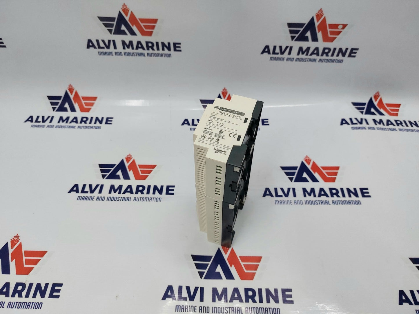 SCHNEIDER ELECTRIC SR3 B261FU LOGIC RELAY WTH SR3 XT141FU EXPANSION MODULE