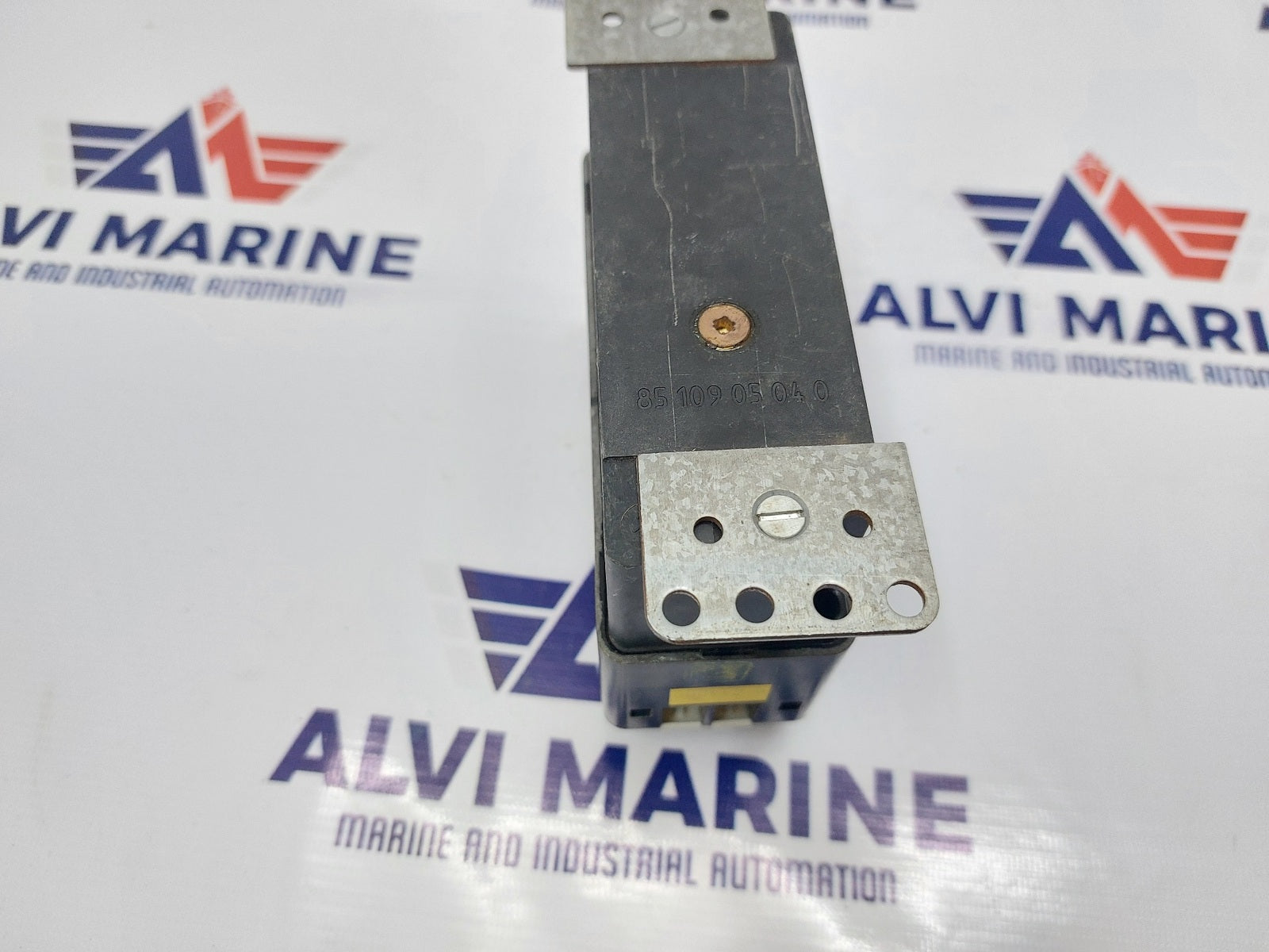 STAHL 8510111-02-209-220 RELAY (4)