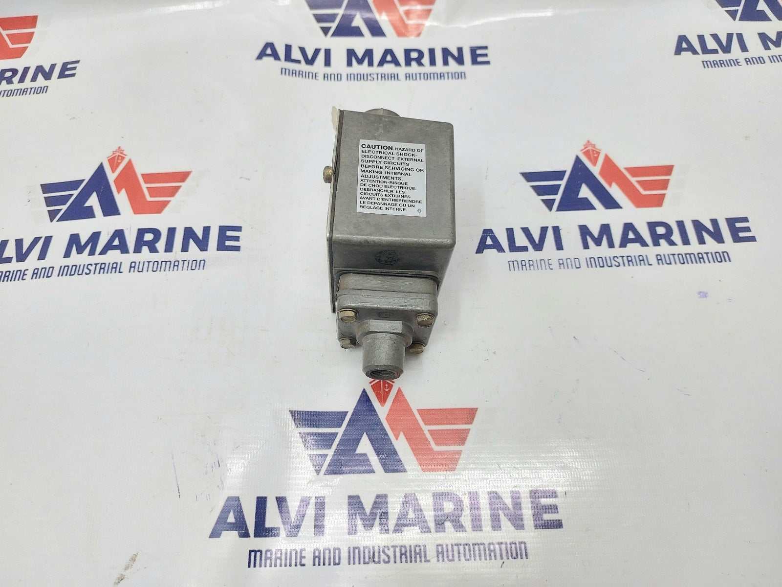 BARKSDALE E1H-H500 PRESSURE ACTUATED SWITCH 25-500 PSI