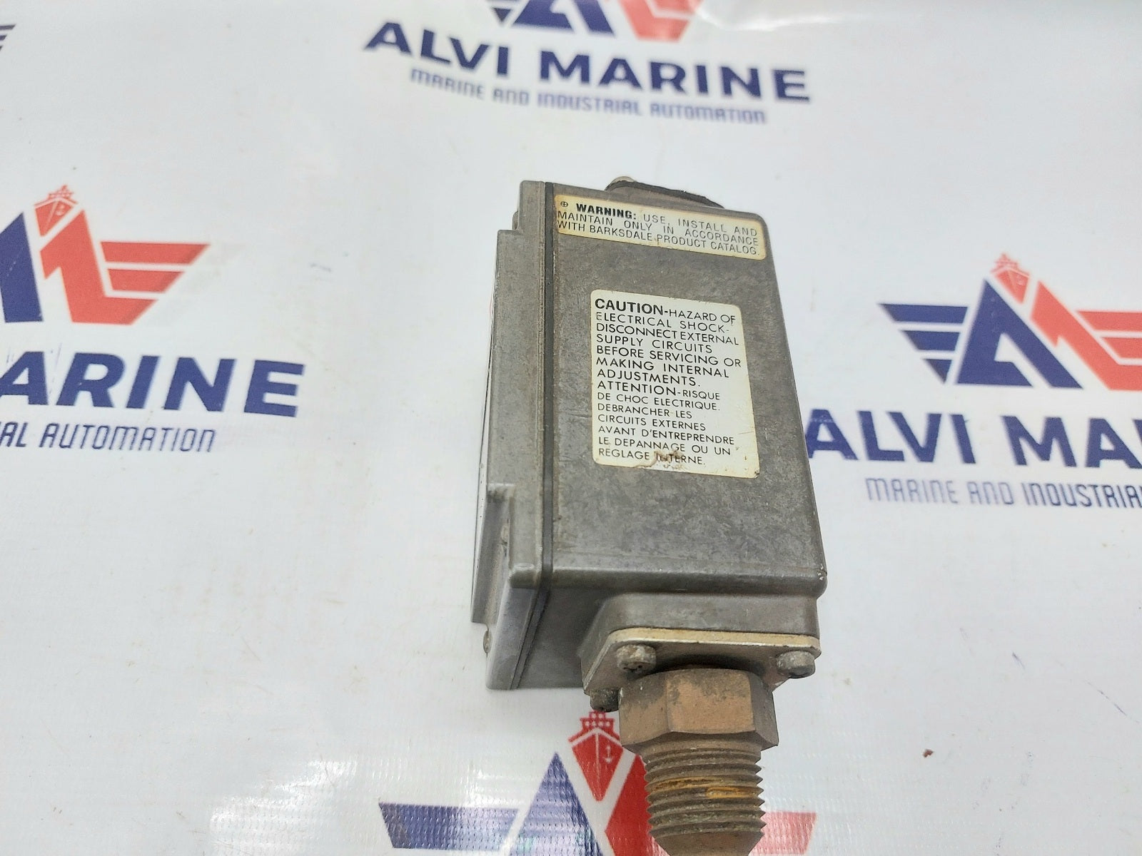 BARKSDALE ML1H-H351 TEMPERATURE SWITCH (4)