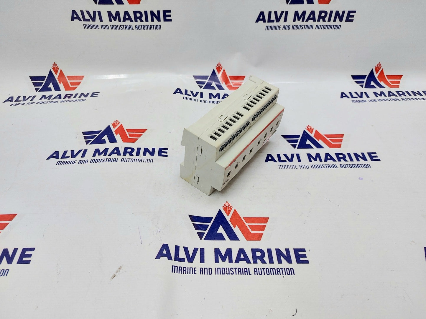 ABB SDS 8.16.1 SWITCHDIM ACTUATOR 2CDG 110 081 R0011 (4)