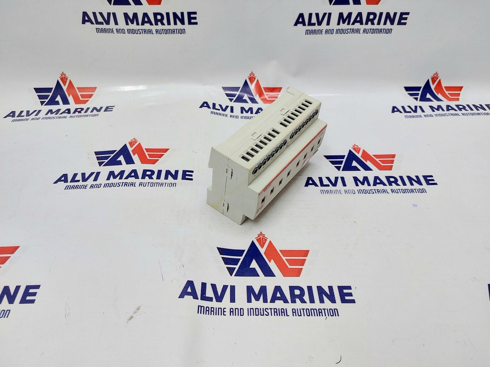 ABB SDS 8.16.1 SWITCHDIM ACTUATOR 2CDG 110 081 R0011 (4)