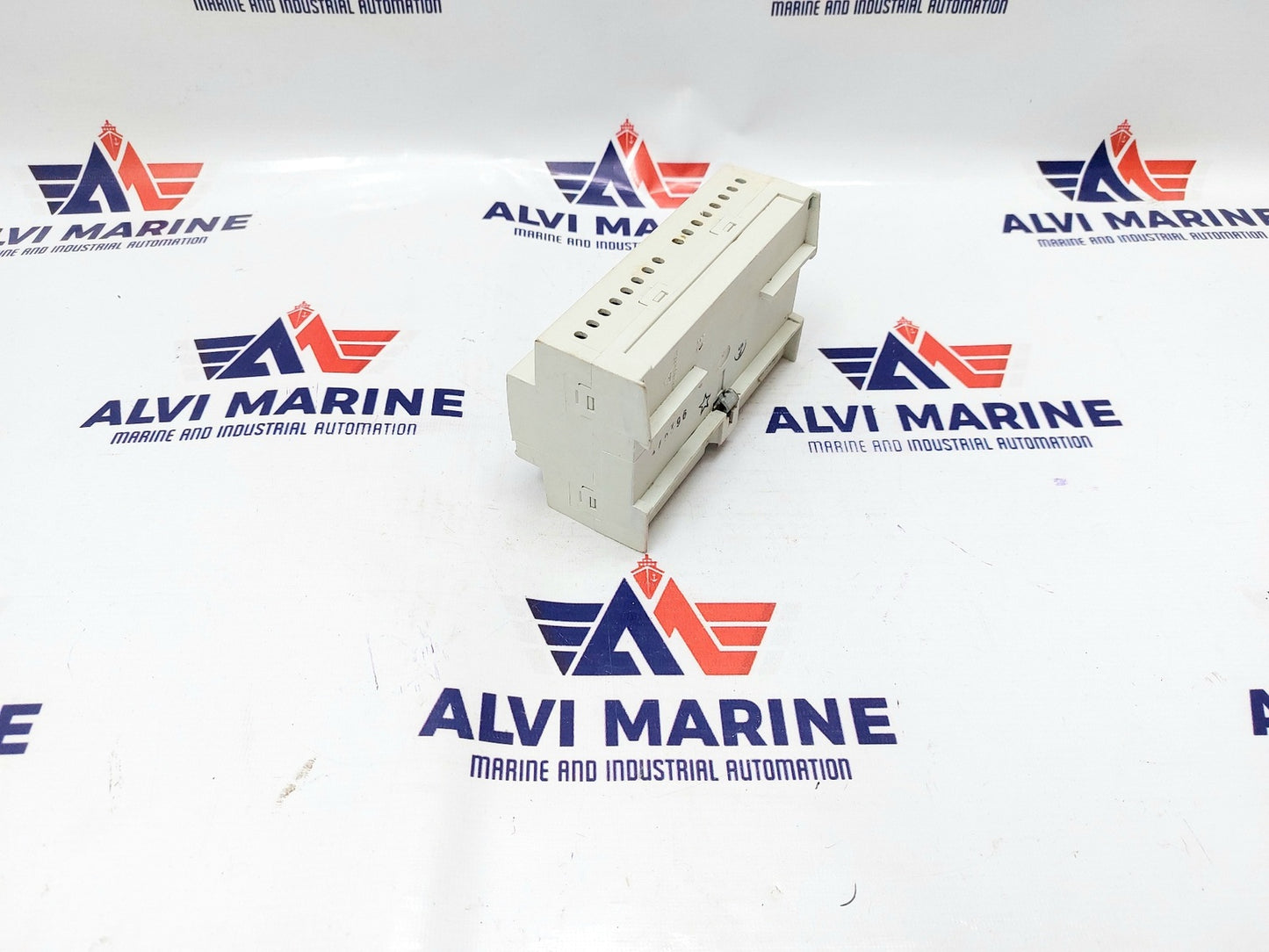 ABB SAS 8.20.1S SWITCH ACTUATOR 2CDG 110 049 R0011 (3)