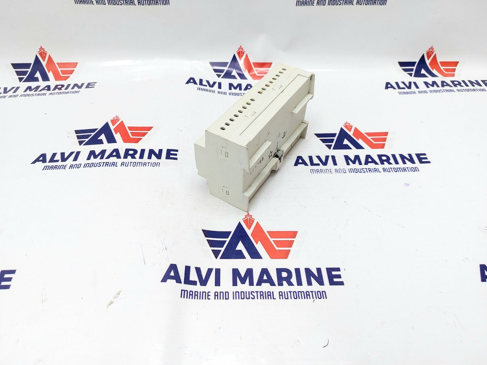 ABB SAS 8.20.1S SWITCH ACTUATOR 2CDG 110 049 R0011 (3)