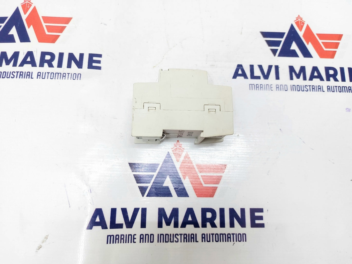 ABB SAS 4.6.1 SWITCH ACTUATOR 2CDG 110 036 R0011 (3)