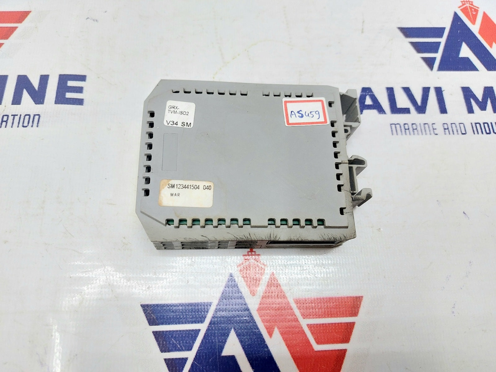 LUTRON GRX-TVM-ISO2 MODULE (2)