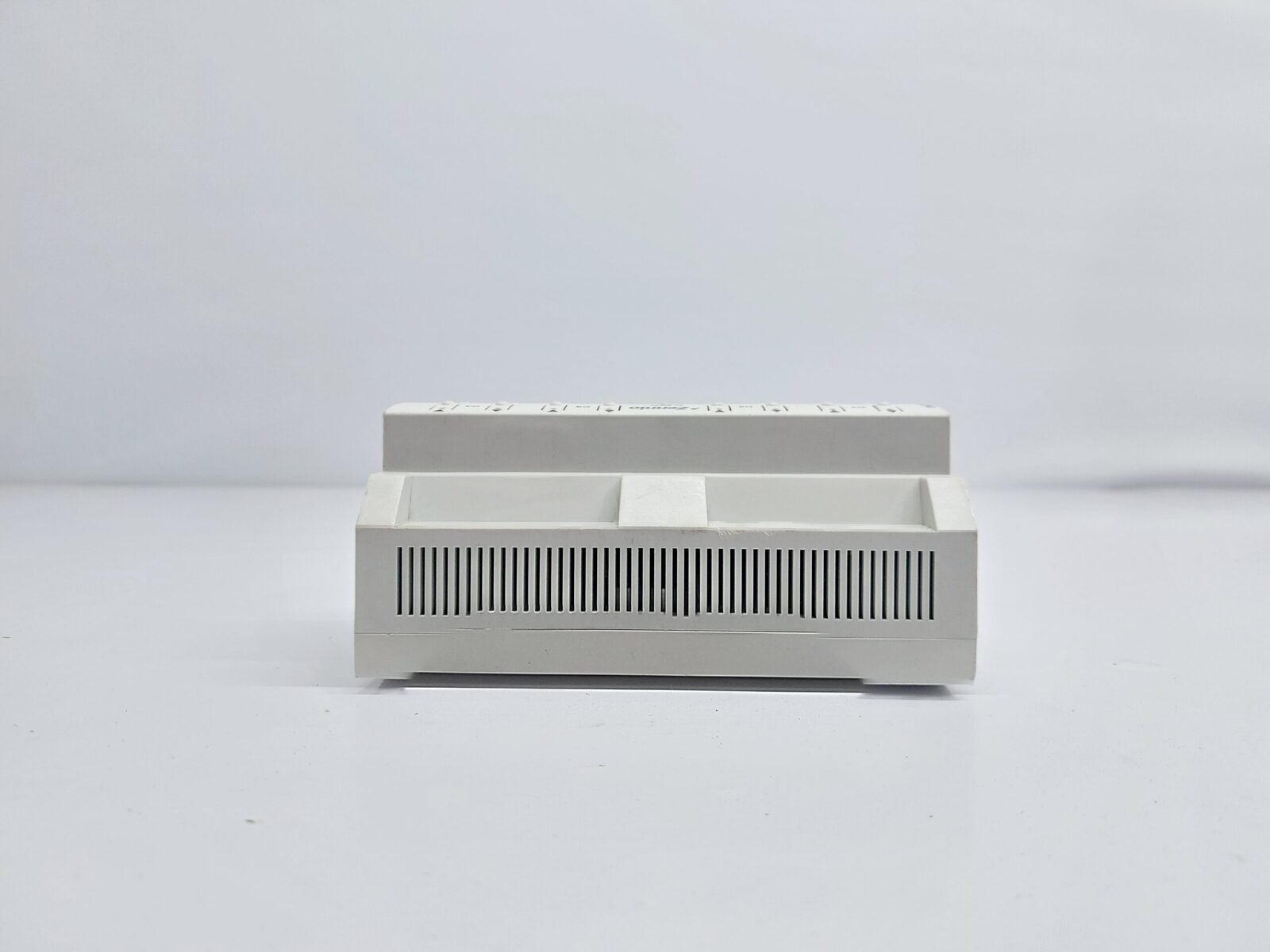 ZENNIO KNX DIMINBOX DX4 ZDIDBDX4 4 CHANNEL UNIVERSAL DIMMER ACTUATOR