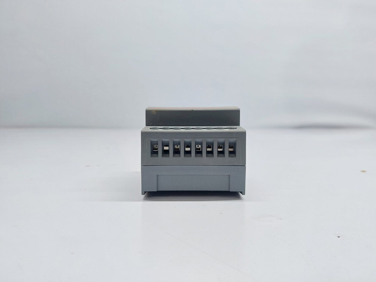 ABB SA-M-0.4.1 SWITCH ACTUATOR 4-G, 16A (5)
