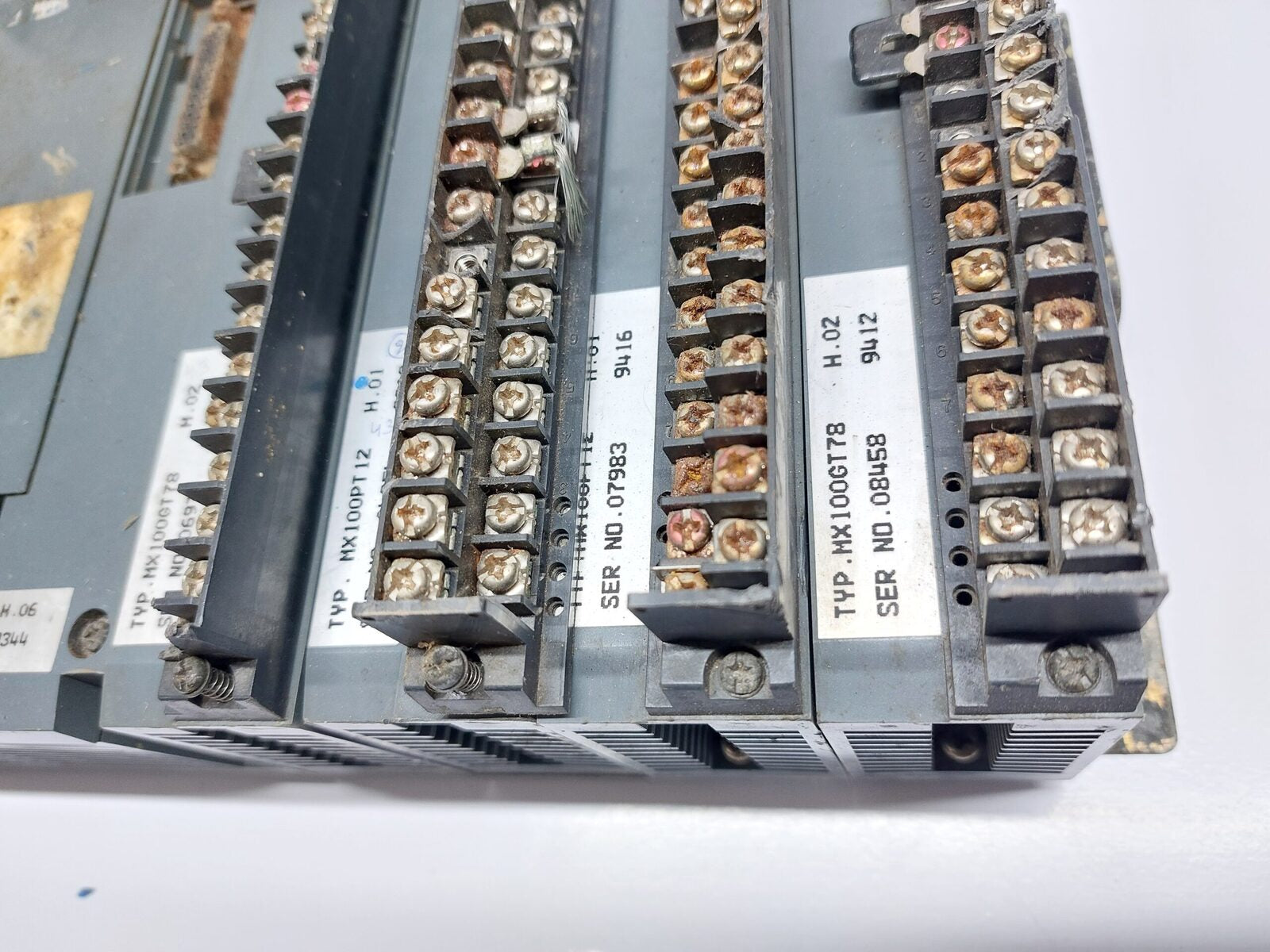 YAMATKE-HONEYWELL MX 100 MX100CP02FJA H.06 PLC RACK MX100GT78 (3)