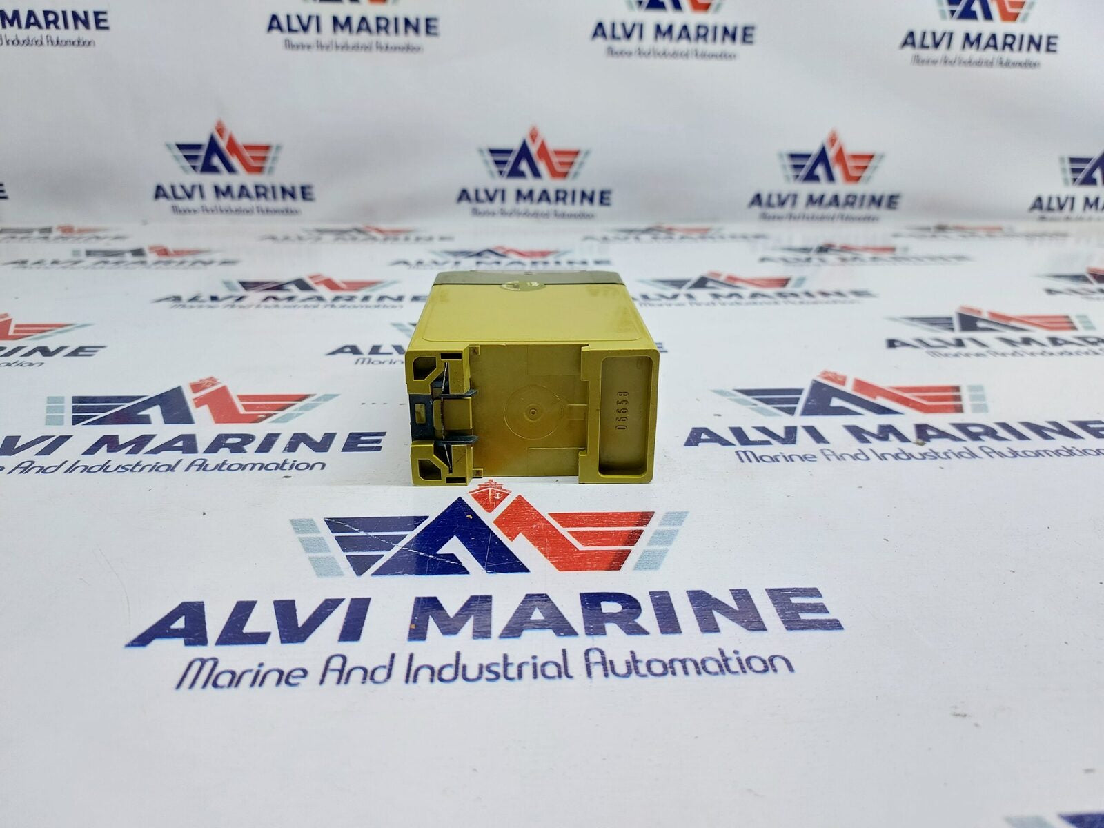 PILZ P1M-1NK TEMPERATURE MONITORING RELAY P1M-1NK/110V~/1A1R