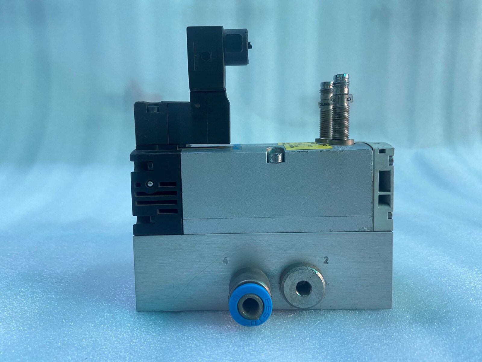 FESTO VSVA-M52-MZ-A1-1C1-APP POSITION SENSOR (5)