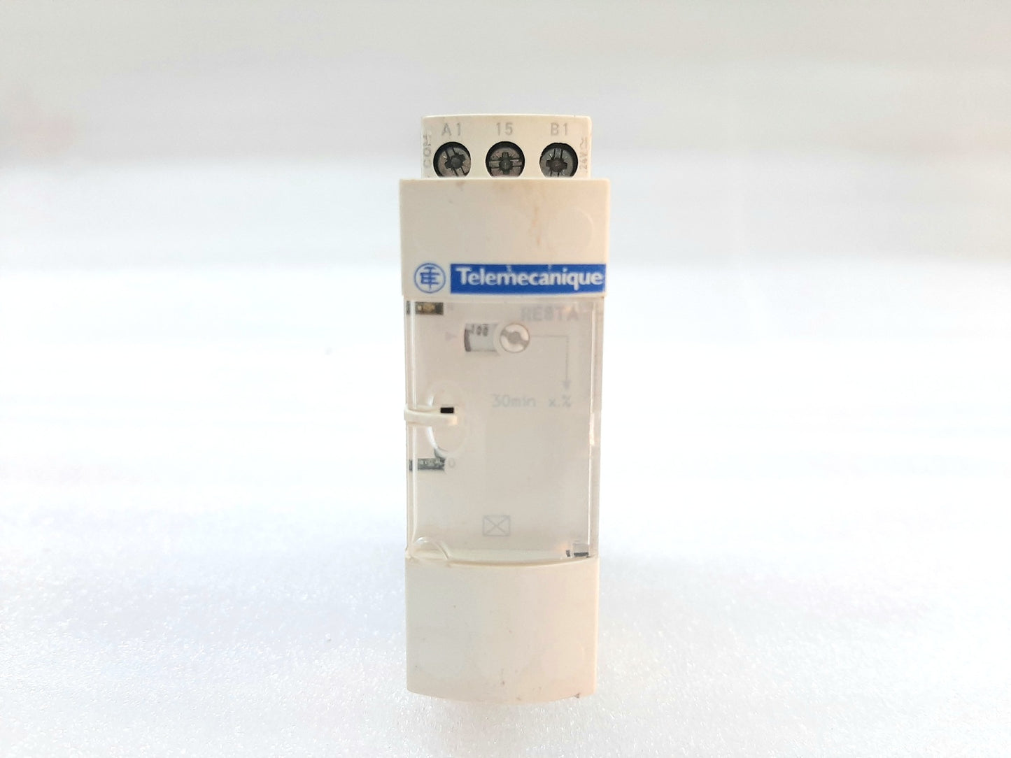TELEMECANIQUE RE8TA TIME RELAY RE8TA41BU 20S-30MIN (2)