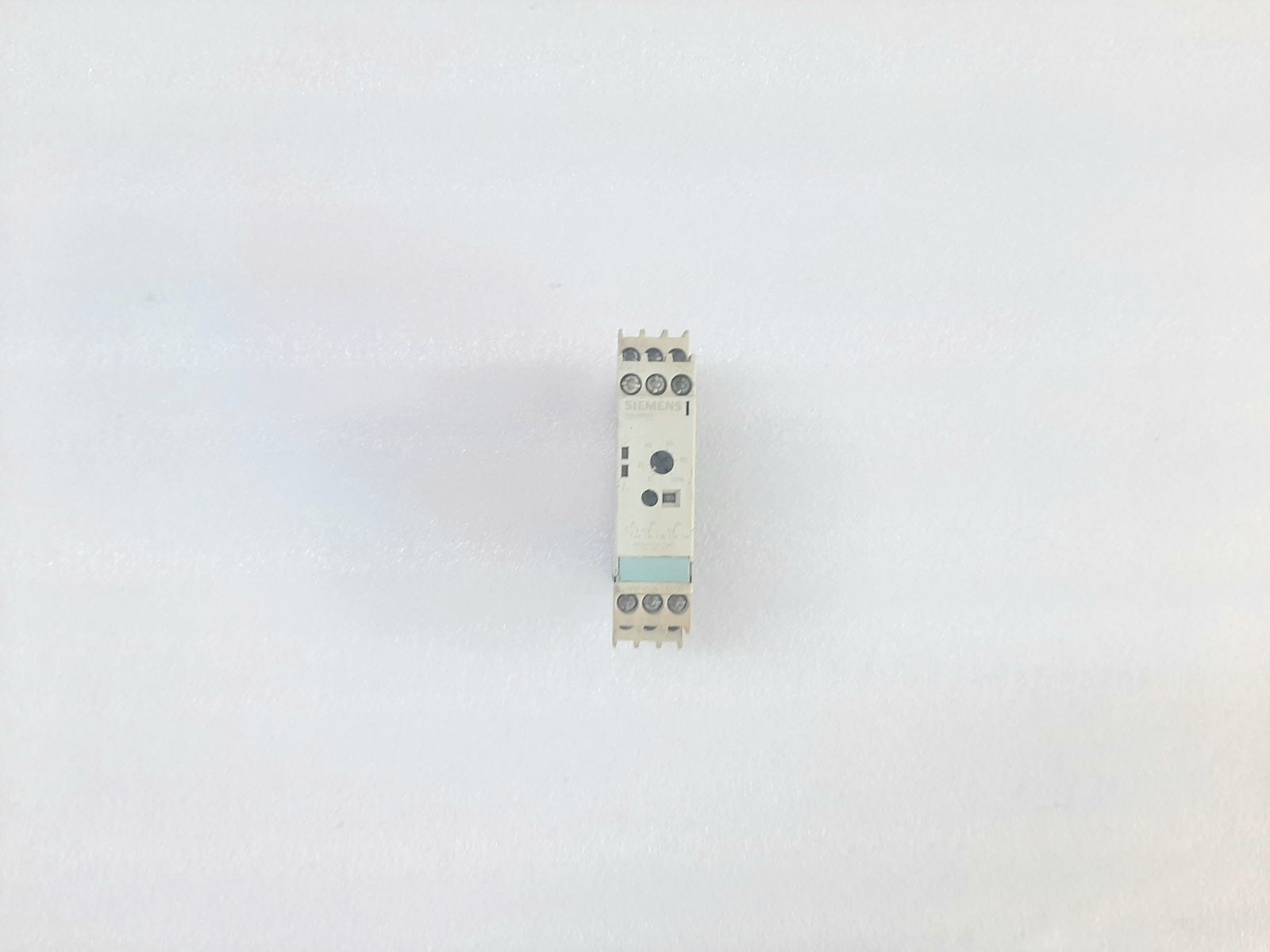 SIEMENS SIMIREL 3RP1525-1BP30 TIME RELAY