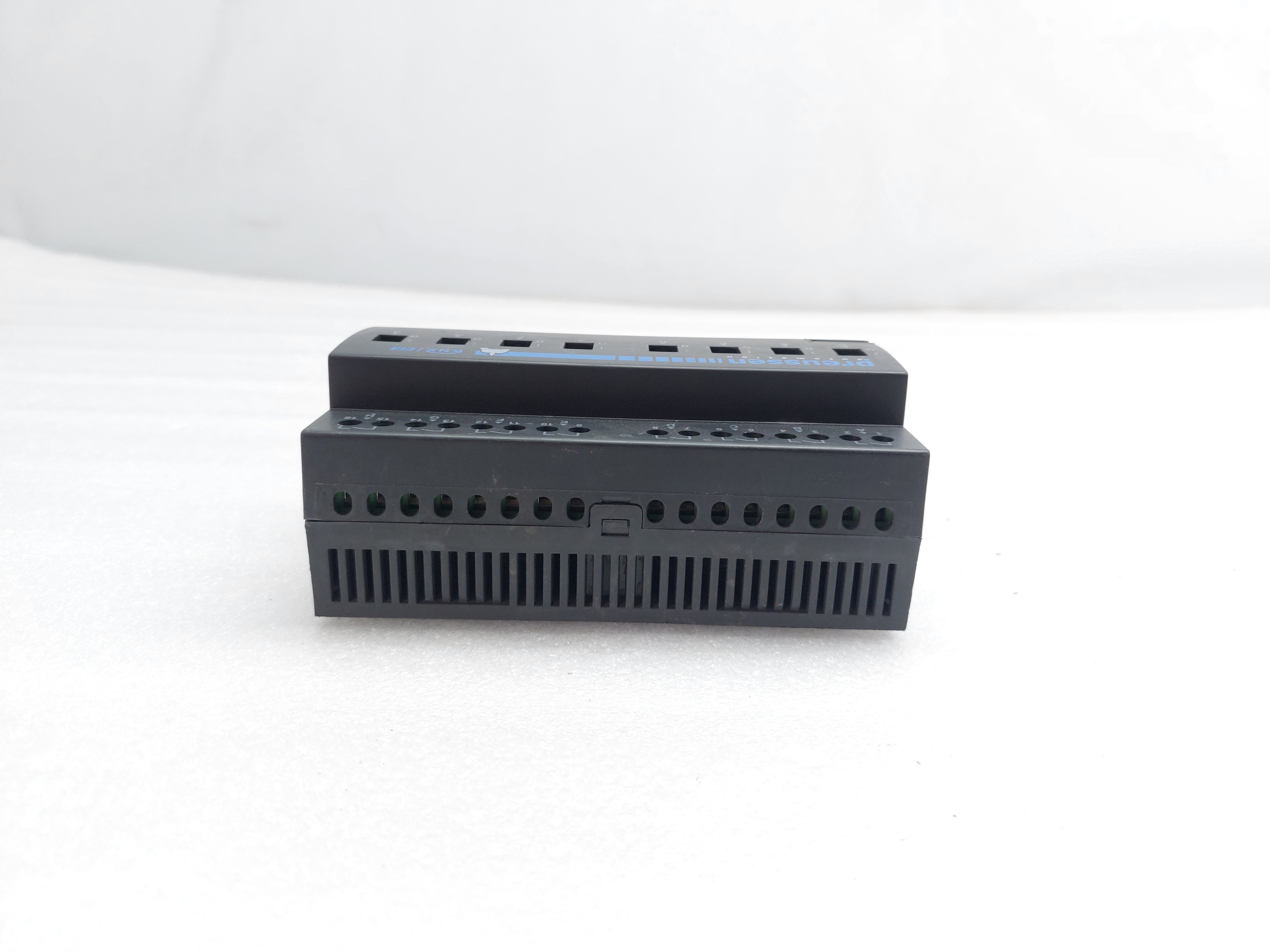 PREUSSEN AUTOMATION SWITCHME8 KNX RELAY SWITCH ME8 KNX