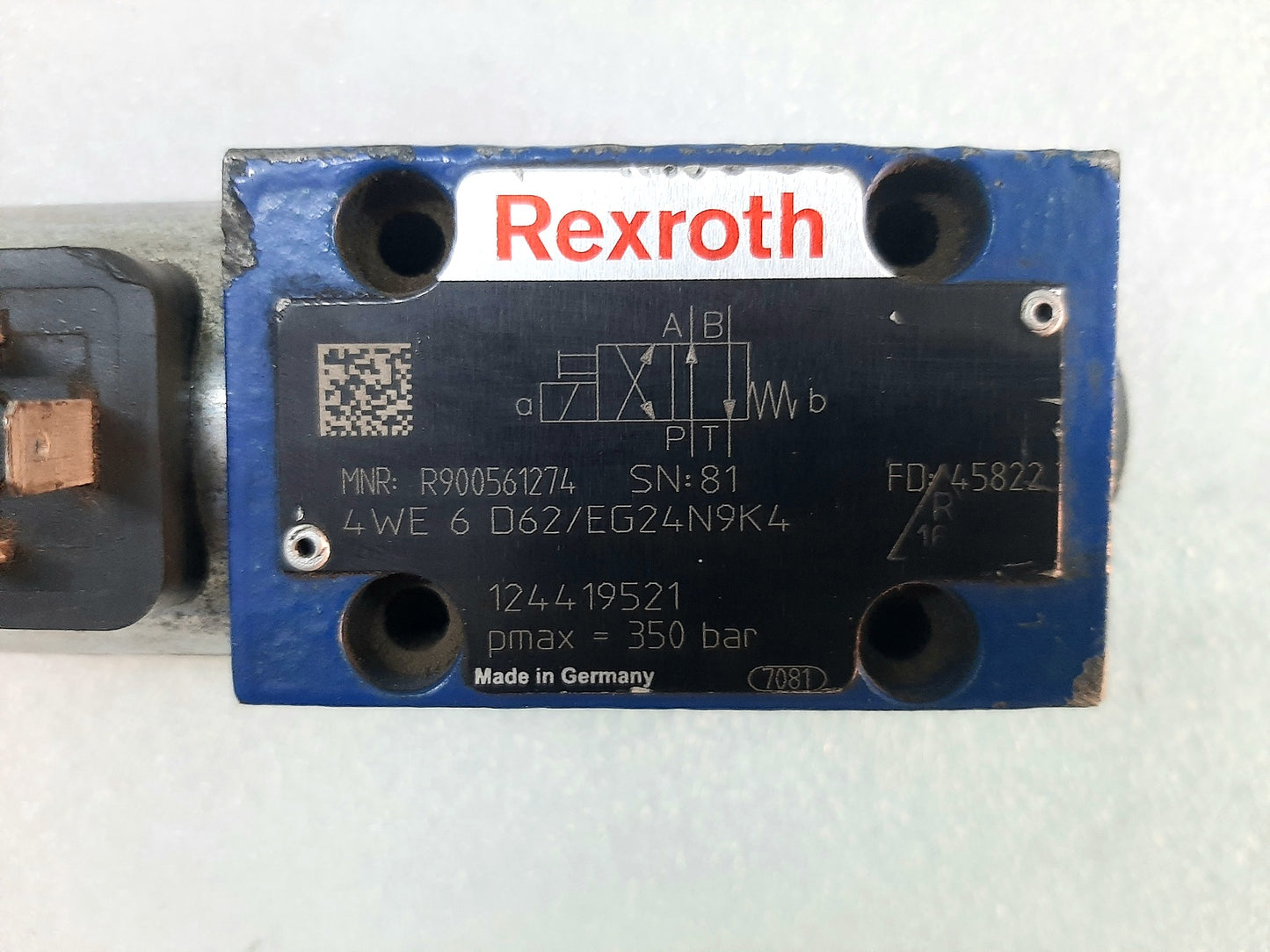 REXROTH R900561274 SOLENOID VALVE 4WE 6 D62EG24N9K4 (3)