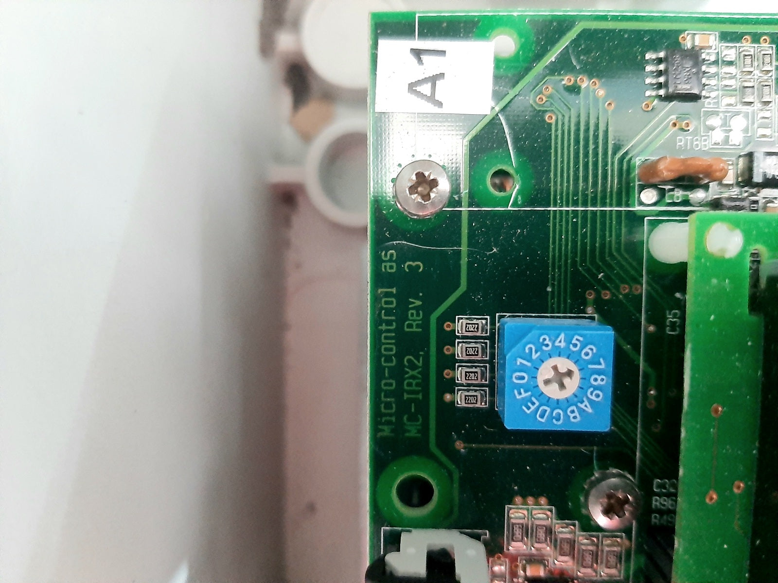 CAVOTEC MICRO-CONTROL MC-IRX2 REMOTE CONTROL MC-IRX2 REV. 3