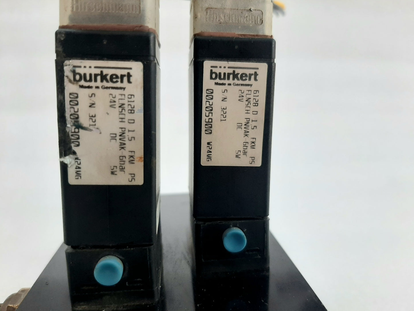 BURKERT 6128 D 1.5 FKM P5 SOLENOID VALVE 00205900