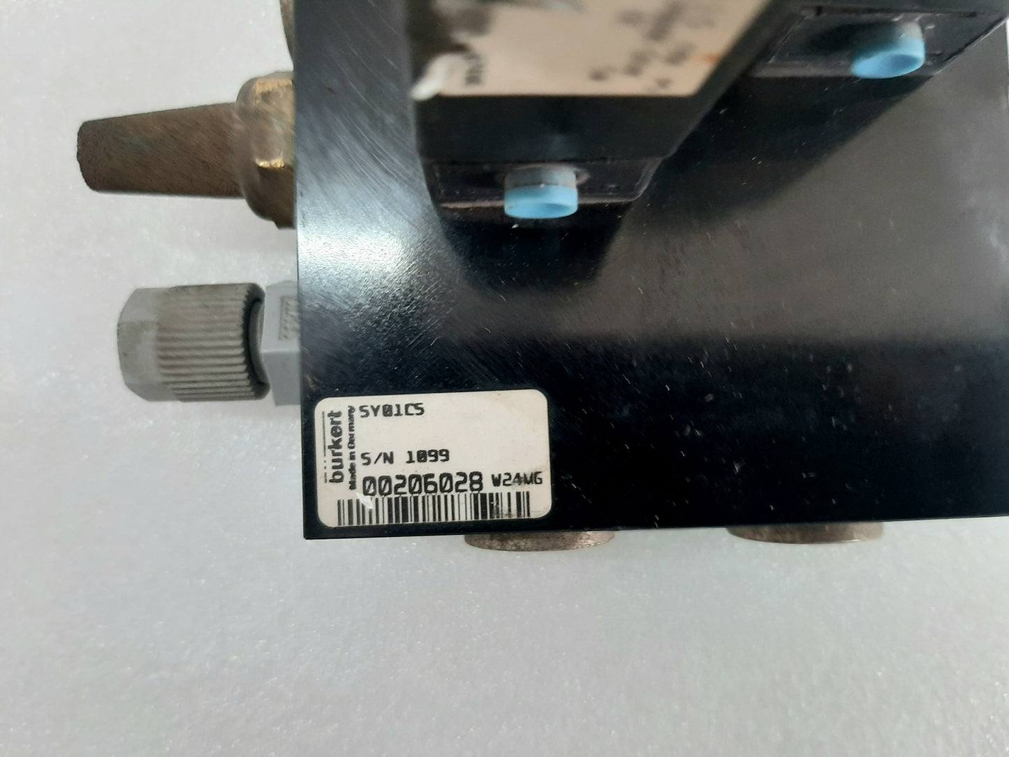 BURKERT 6128 D 1.5 FKM P5 SOLENOID VALVE 00205900