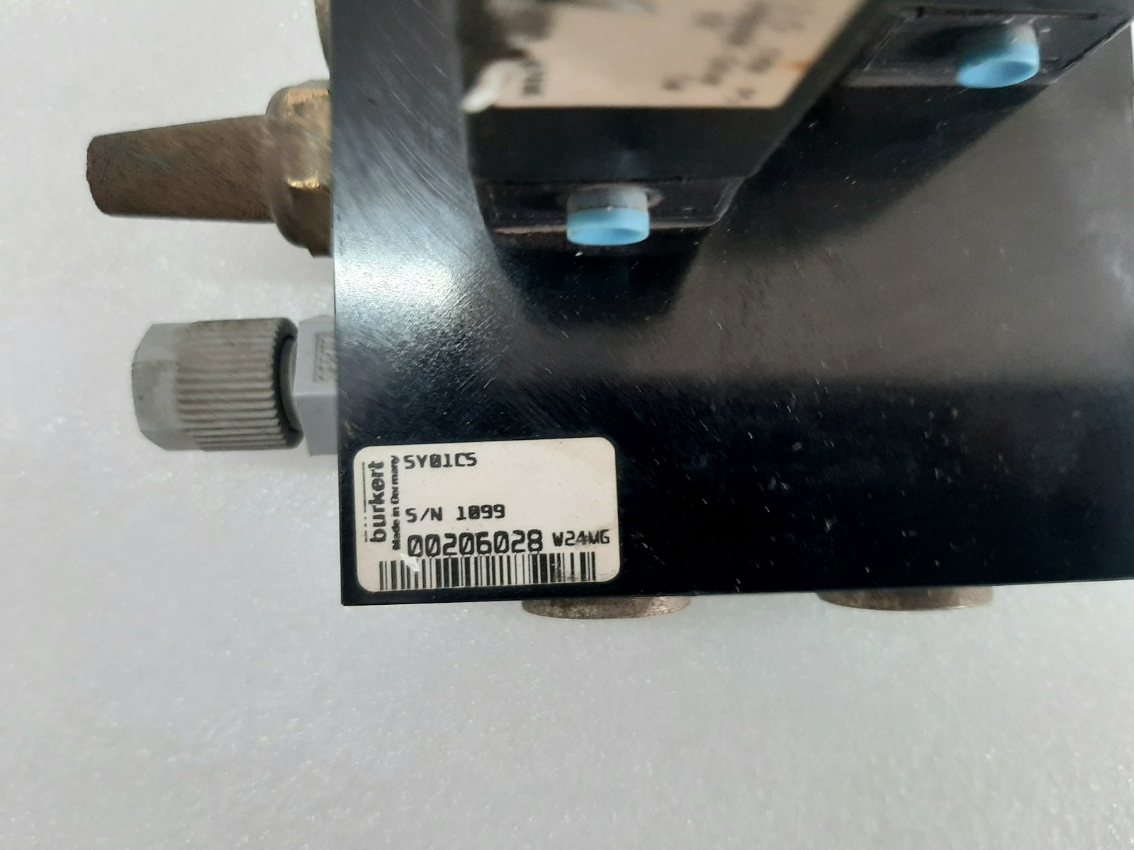 BURKERT 6128 D 1.5 FKM P5 SOLENOID VALVE 00205900