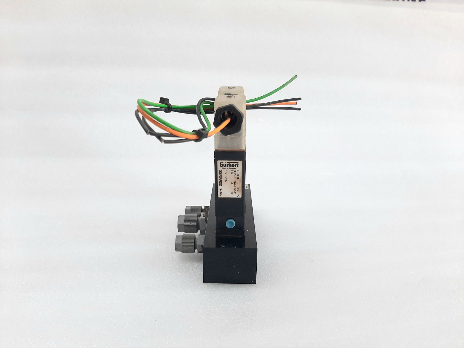 BURKERT 6128 D 1.5 FKM P5 SOLENOID VALVE 00206029(SET OF 2) (1)
