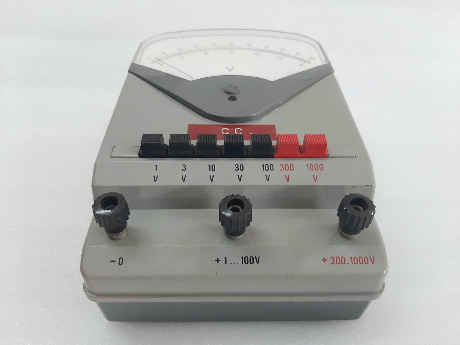 CHAUVIN ARNOUX POLYCONTROLE 15 VOLTMETER