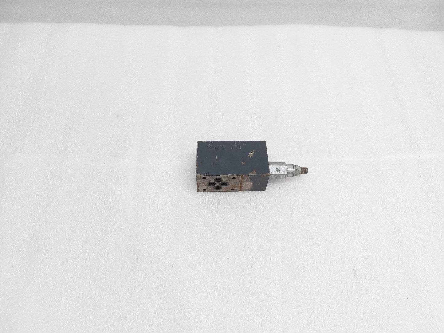 R996403046 SOLENOID VALVE 52A050