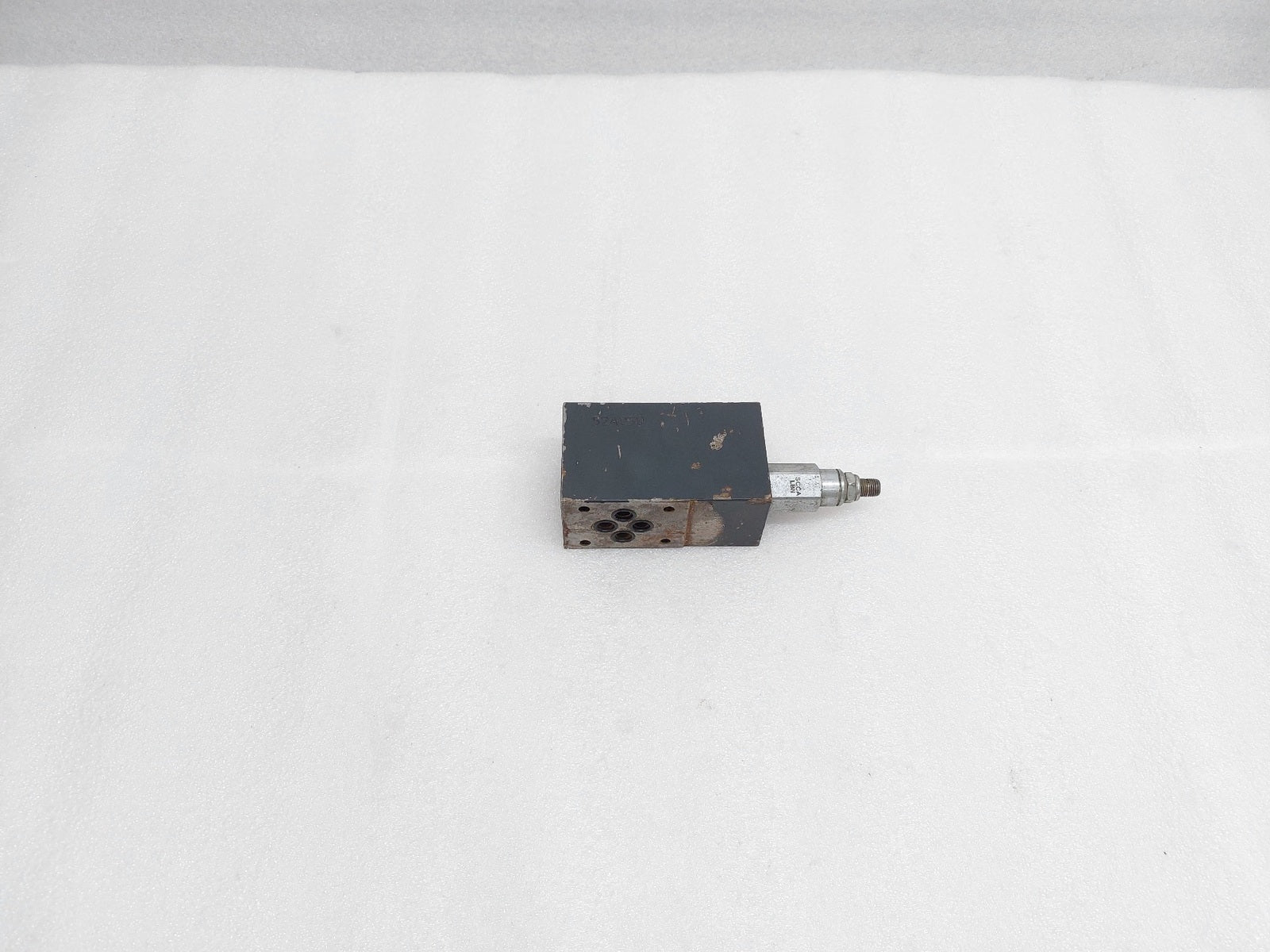 R996403046 SOLENOID VALVE 52A050