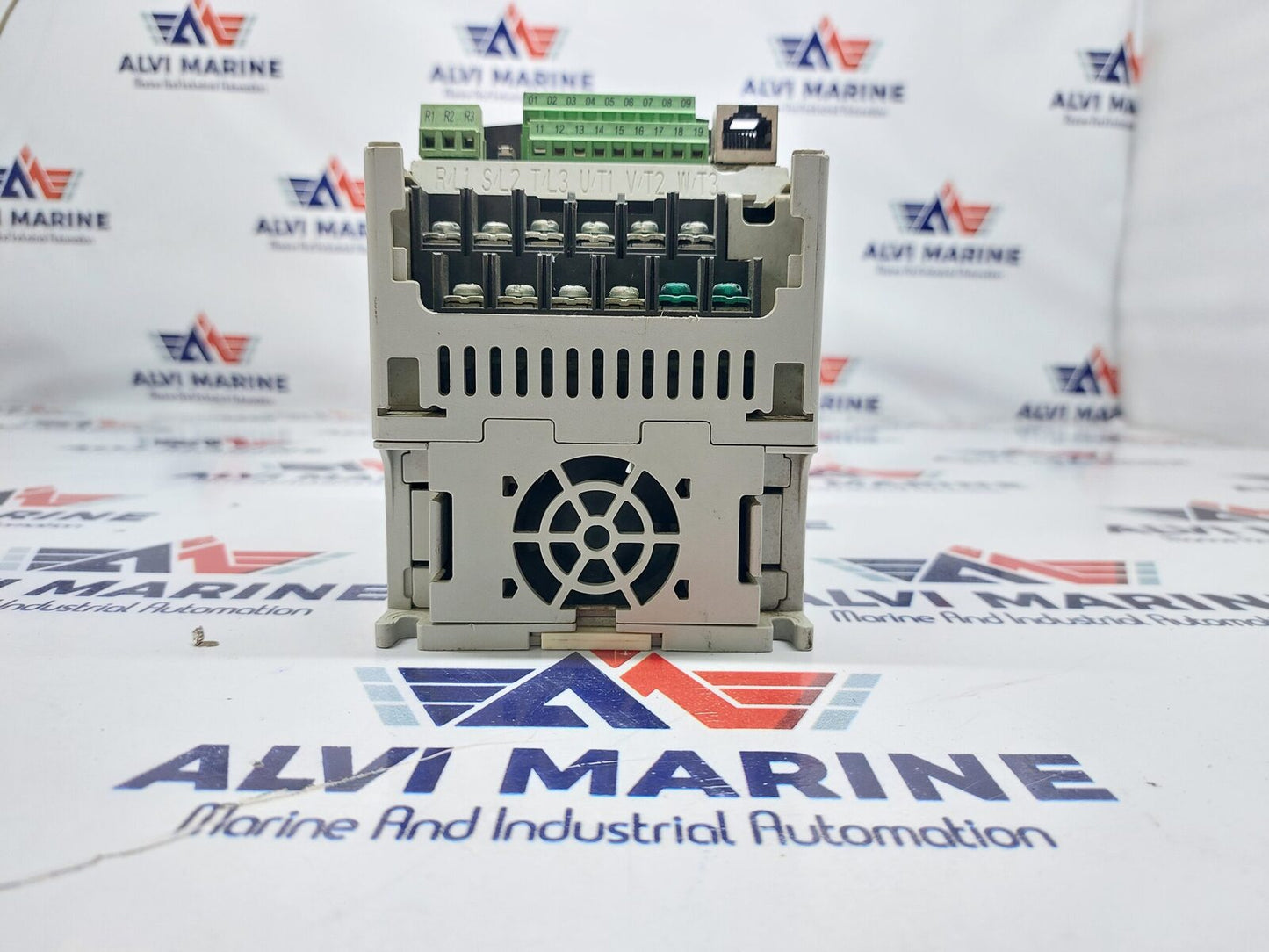 ALLEN-BRADLEY POWERFLEX 22B-D6P0N104 SERIES A AC DRIVE (6)