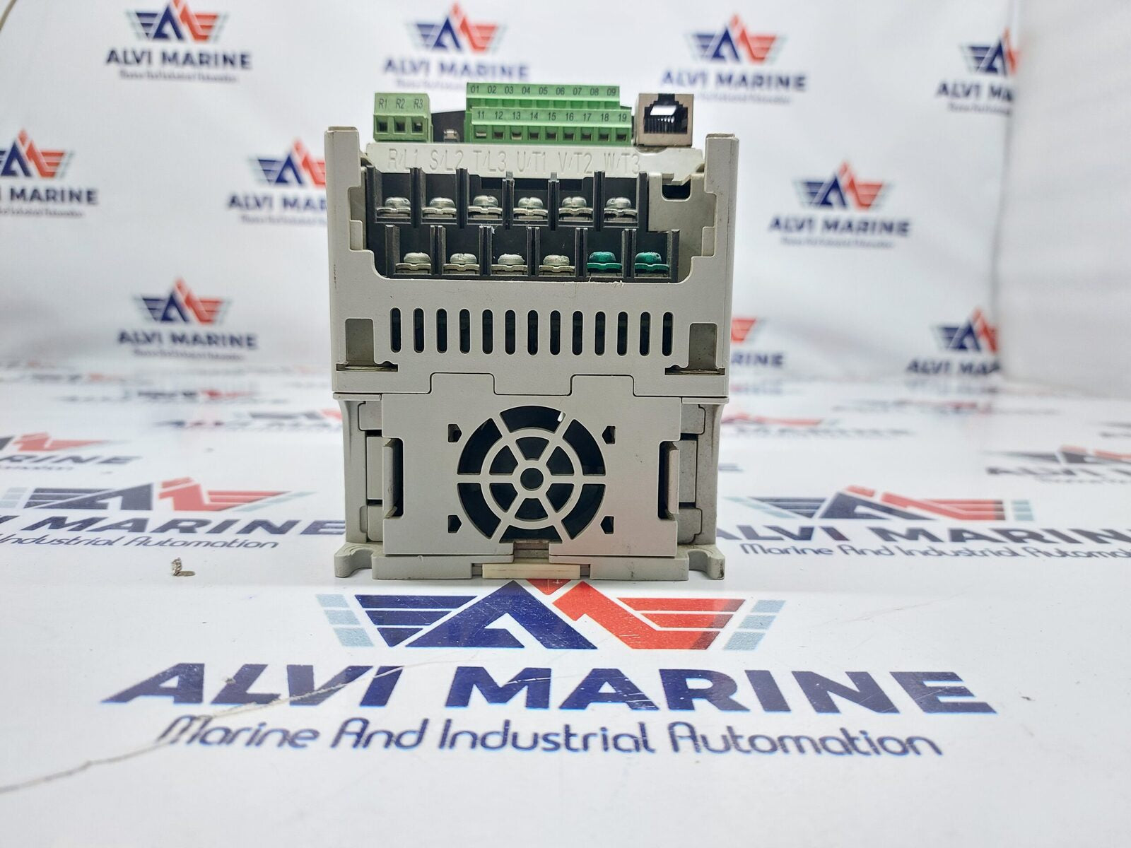 ALLEN-BRADLEY POWERFLEX 22B-D6P0N104 SERIES A AC DRIVE (6)
