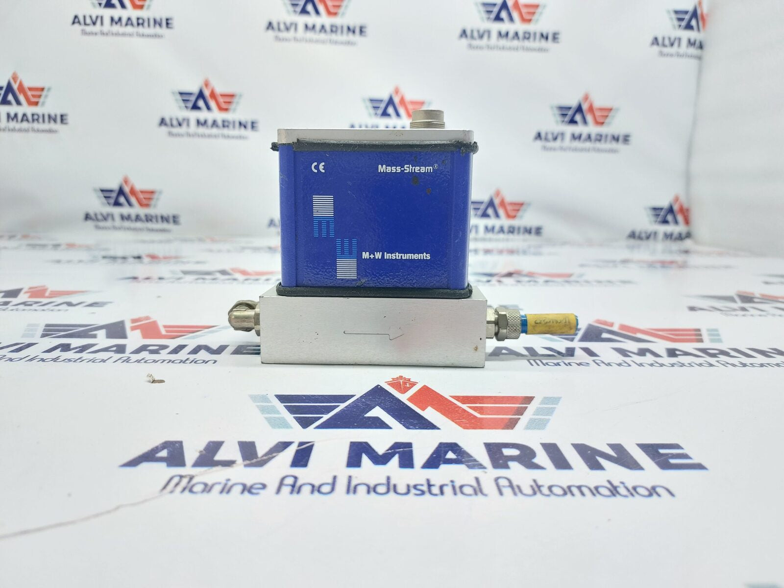 M+W INSTRUMENTS D-6230 MASS-STREAM FLOW CONTROLLER