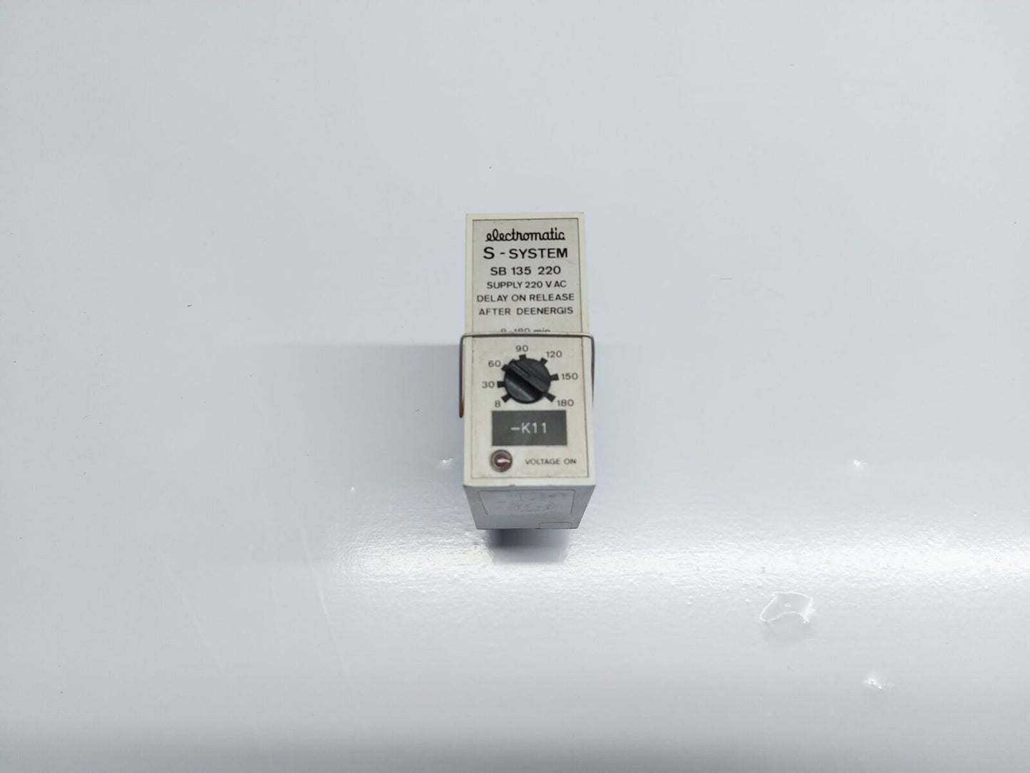 ELECTROMATIC S-SYSTEM SB 135 220 DELAY ON RELEASE AFTER DEENERGIS