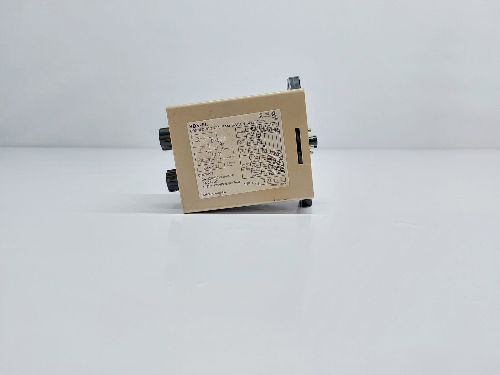 OMRON SDV-FL2 VOLTAGE SENSOR