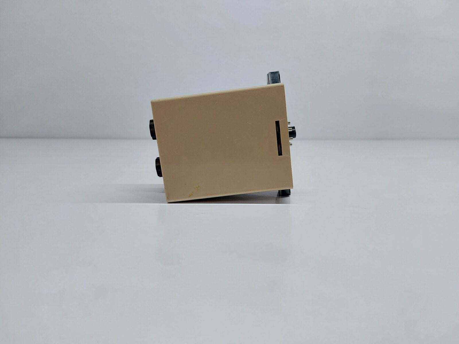 OMRON SDV-FL2 VOLTAGE SENSOR (4)