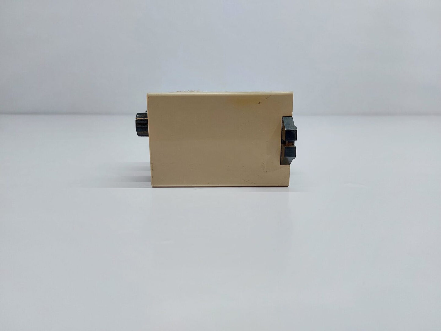 OMRON SDV-FL2 VOLTAGE SENSOR