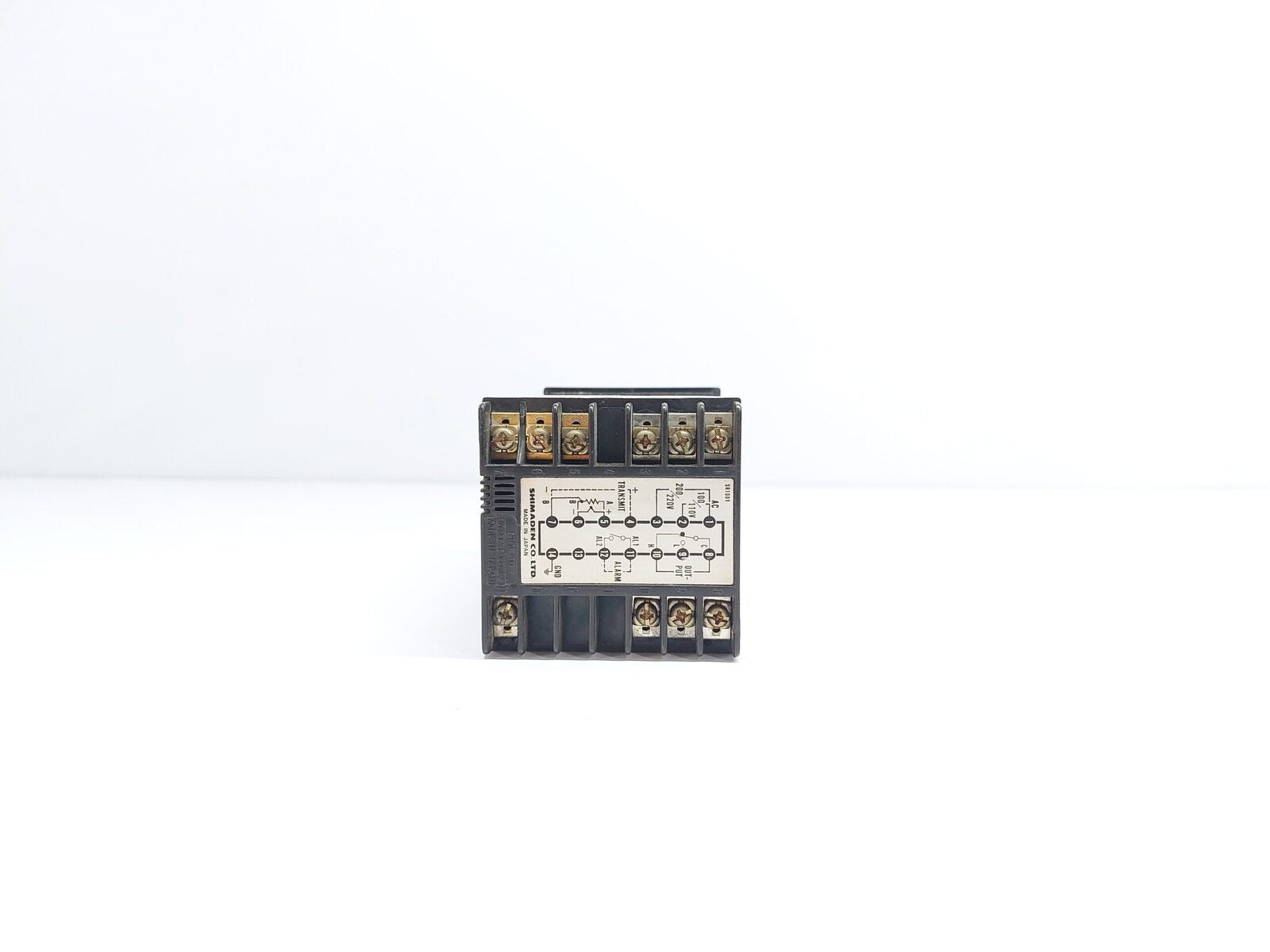 SHIMADEN SR10-22Y-00011-JP579C0 TEMPERATURE CONTROLLER SR10 (7)