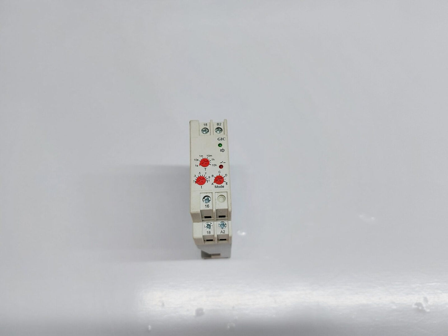 GIC 2ANDT0 ELECTRONIC TIMER