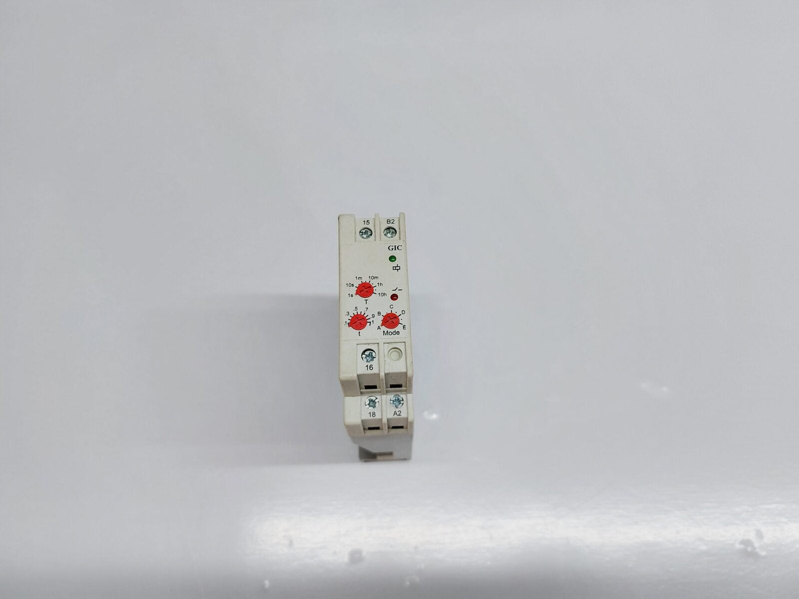 GIC 2ANDT0 ELECTRONIC TIMER