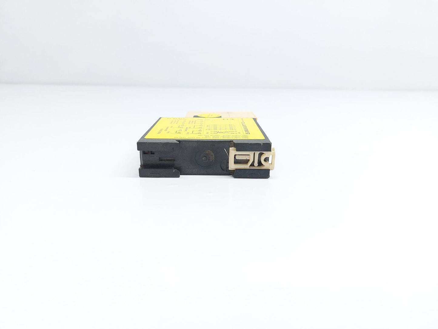 JOKAB SAFETY E1T 1S EXPANSION RELAY (7)